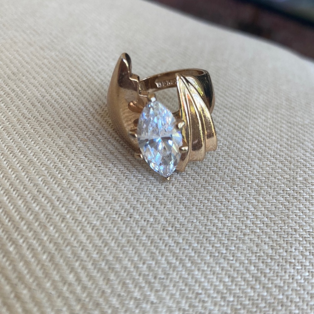 Size 7 18k gold electroplated (18kgersc marked) sparkling marquis CZ Ring